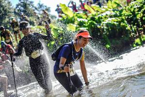 BIB: 5202, 320
                            <button type="button" onclick="openModal(19318189)" class="btn btn-primary btn-sm float-right btn-popup" data-toggle="modal" data-target=".modal-high-quality">
                        <i class="fas fa-shopping-cart"></i> Add to Cart
                    </button>
                                            <button type="button" onclick="isThisMe(19318189, true)" class="btn btn-success btn-sm float-right btn-popup btn-isme hidden" data-toggle="tooltip" data-placement="bottom" title="นี่คือรูปของคุณใช่ไหม คลิกที่นี่เพื่อเอาเข้าอัลบั้ม">
                        <i class="fas fa-plus"></i> Add to album
                    </button>
                    <button type="button" onclick="isThisMe(19318189, false)" class="btn btn-warning btn-sm float-right btn-popup btn-isnotme hidden">
                        <i class="fas fa-ban"></i> Remove from album
                    </button>